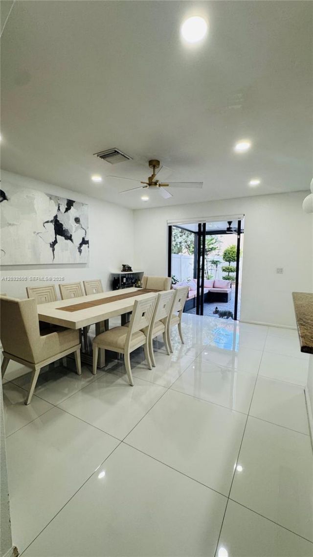 3355 W 90th Ter , Hialeah, FL 33018 Photo