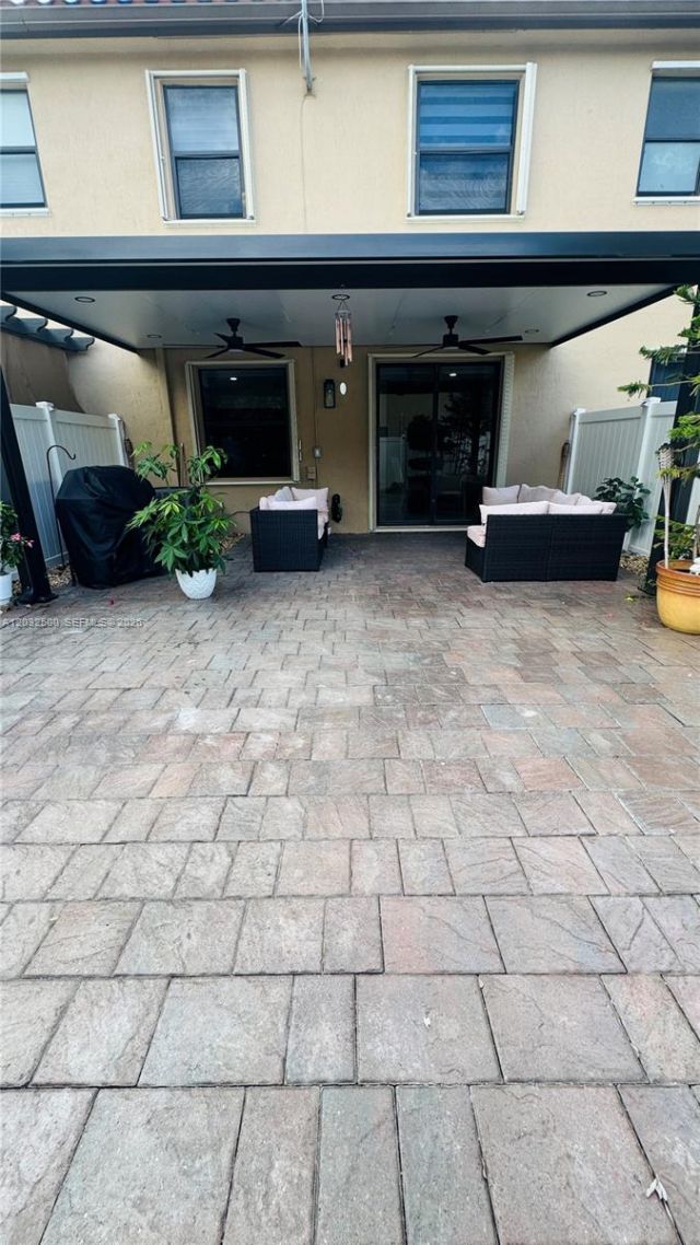 3355 W 90th Ter , Hialeah, FL 33018 Photo