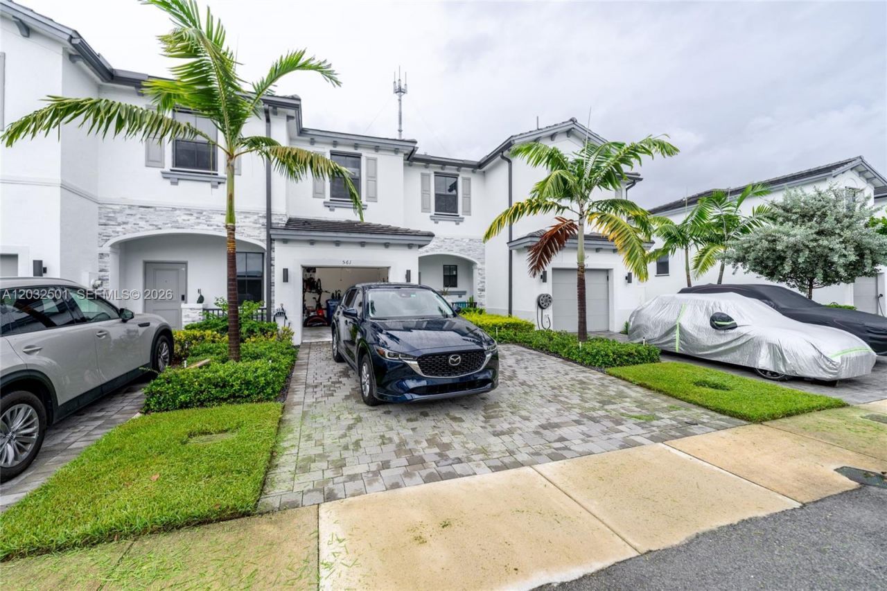 561 NW 204th St , Miami Gardens, FL 33169 Photo