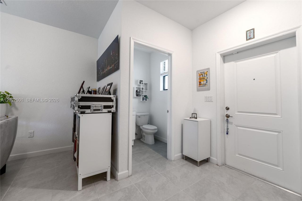 561 NW 204th St , Miami Gardens, FL 33169 Photo