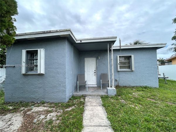 2370 NW 153rd St , Miami Gardens, FL 33054