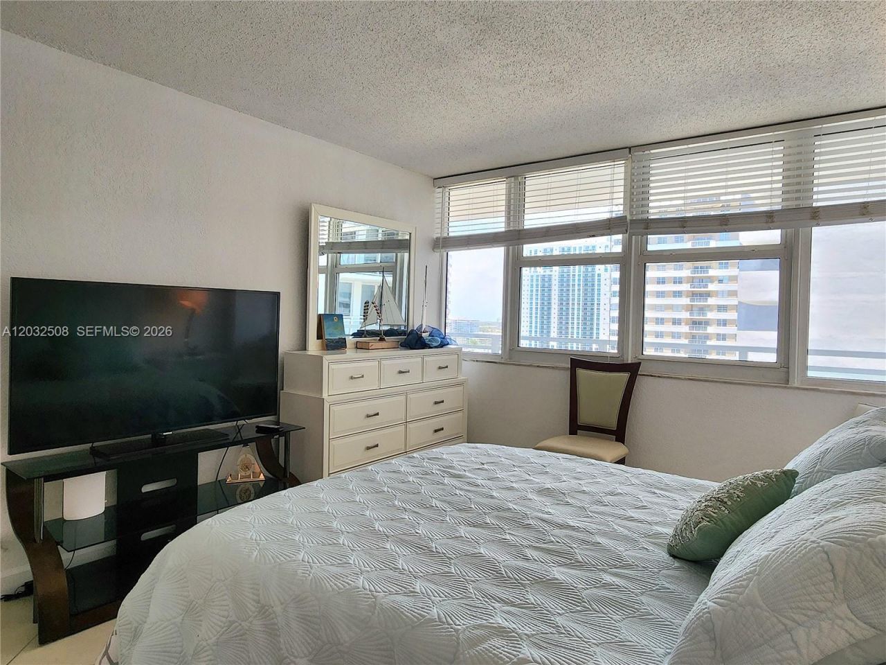 2030 S Ocean Dr , Unit 1405, Hallandale Beach, FL 33009 Photo