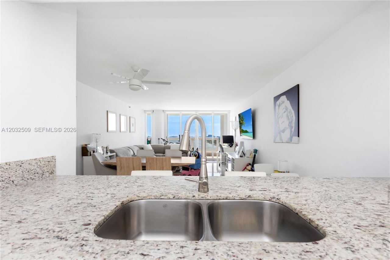 1717 N Bayshore Dr, Unit A-1533, Miami, FL 33132 Photo