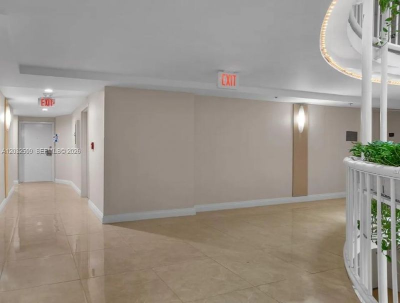1717 N Bayshore Dr , Unit A-1533, Miami, FL 33132 Photo