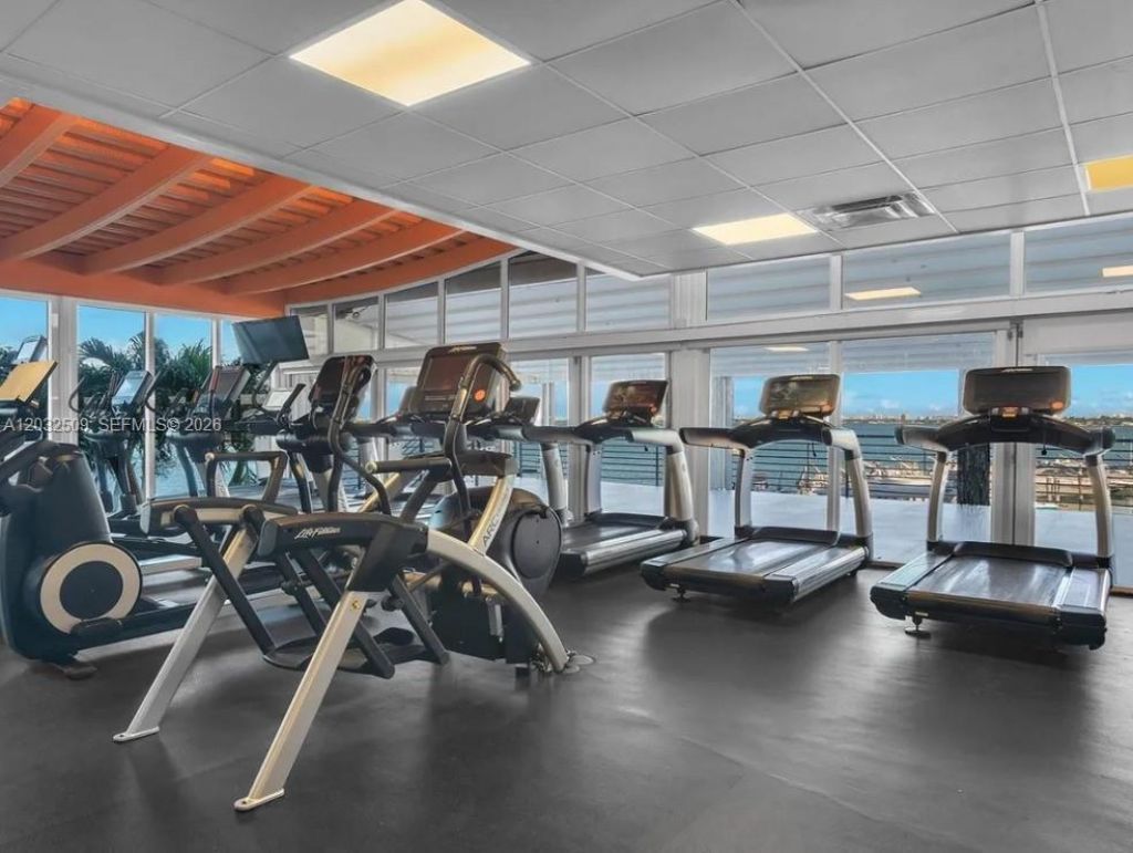 1717 N Bayshore Dr , Unit A-1533, Miami, FL 33132 Photo