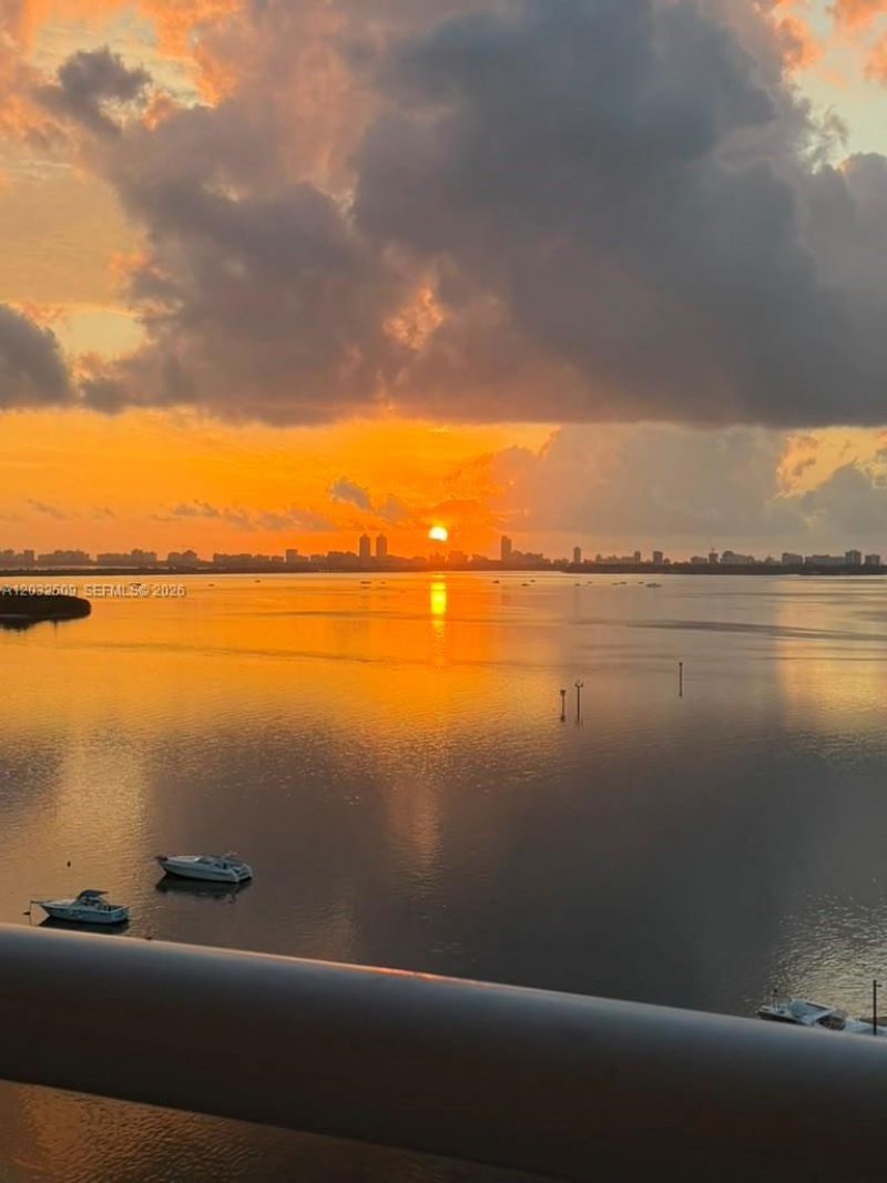 1717 N Bayshore Dr, Unit A-1533, Miami, FL 33132 Photo