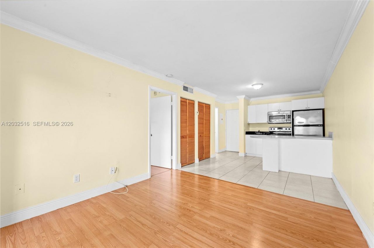 8240 SW 210th , Unit 106, Cutler Bay, FL 33189 Photo