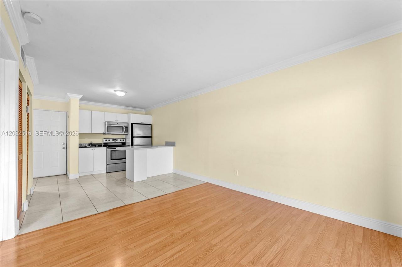 8240 SW 210th , Unit 106, Cutler Bay, FL 33189 Photo