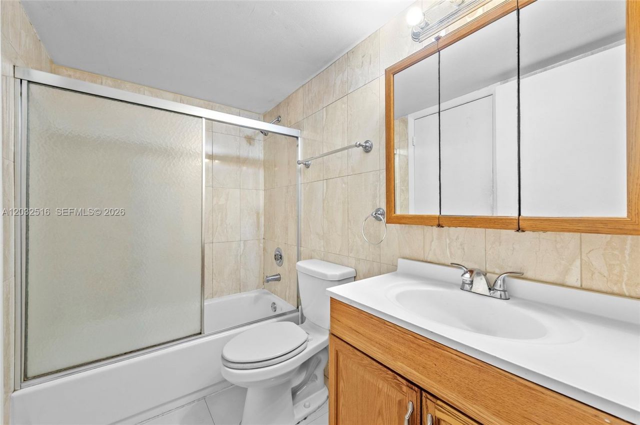 8240 SW 210th , Unit 106, Cutler Bay, FL 33189 Photo