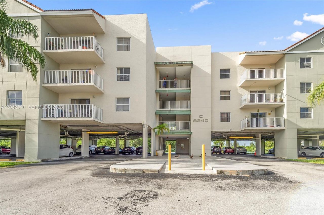 8240 SW 210th , Unit 106, Cutler Bay, FL 33189 Photo