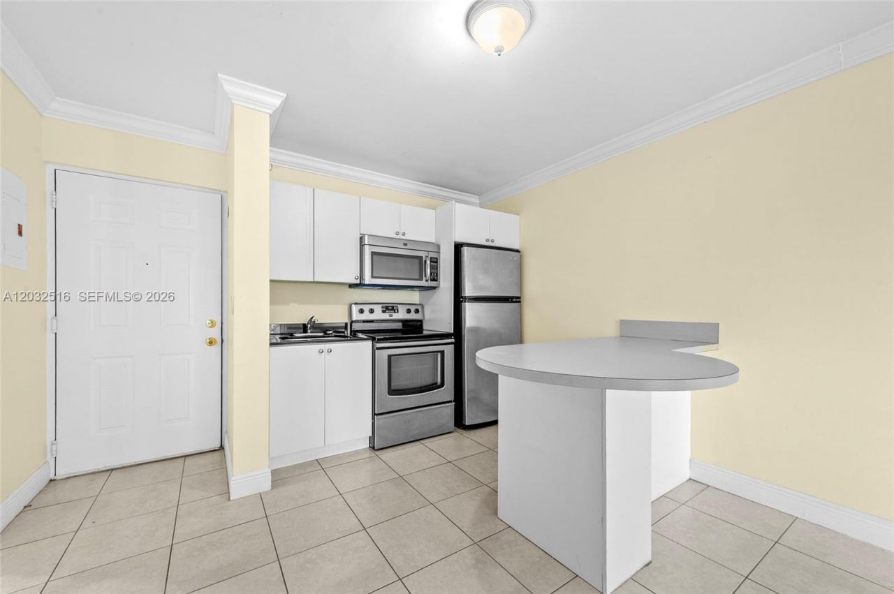 8240 SW 210th , Unit 106, Cutler Bay, FL 33189 Photo