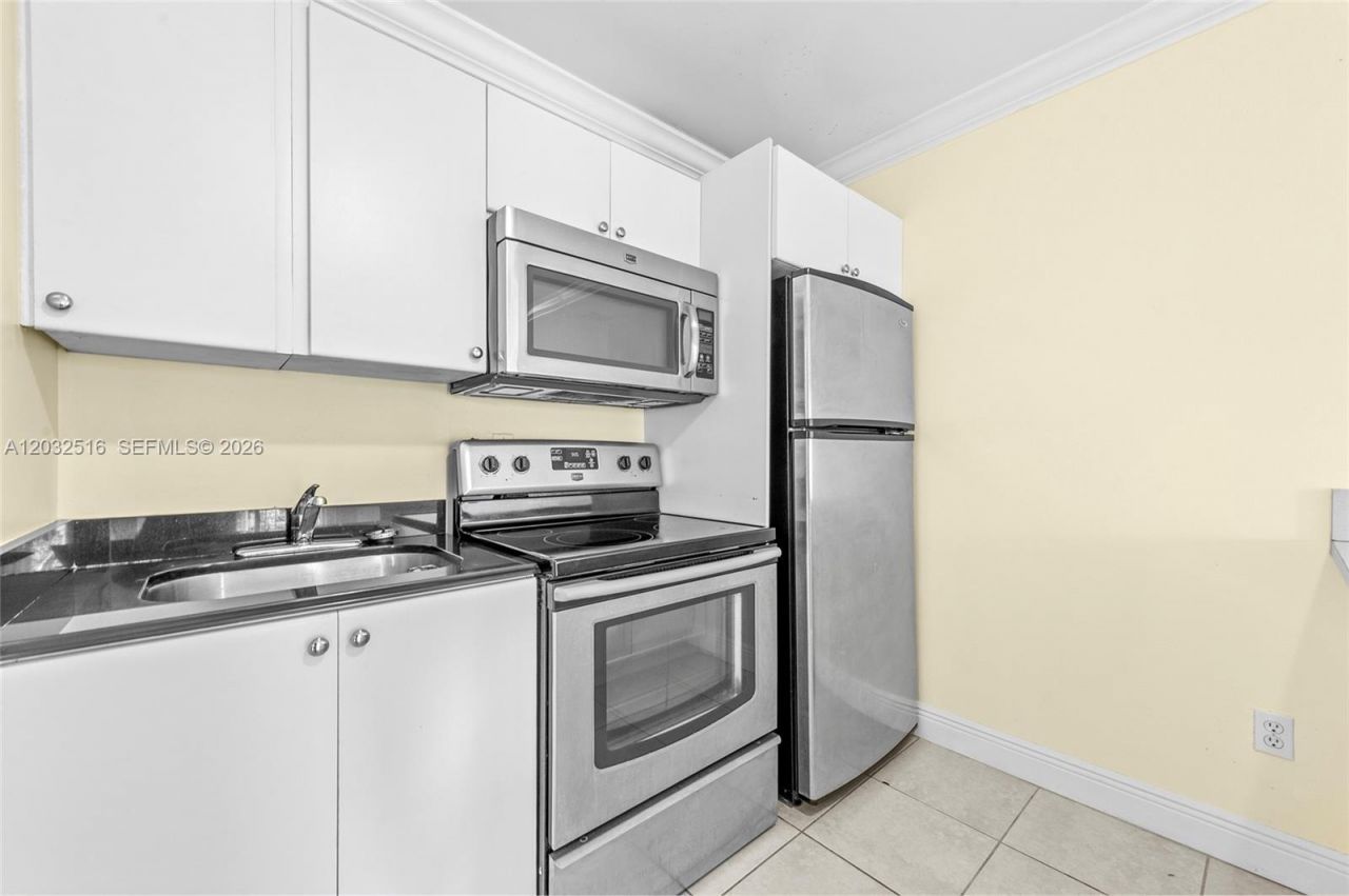 8240 SW 210th , Unit 106, Cutler Bay, FL 33189 Photo