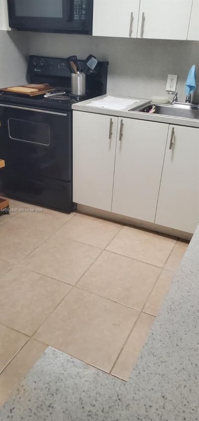 13155 Ixora Ct , Unit 202, North Miami, FL 33181 Photo