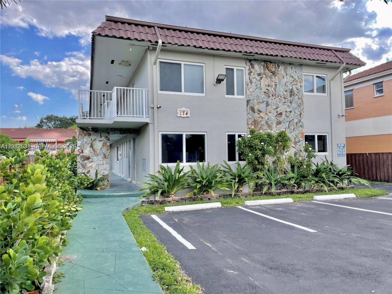 174 E 5th St , Unit 1, Hialeah, FL 33010 Photo