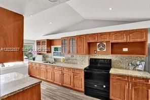 2199 NE 182nd St , Unit 1, North Miami Beach, FL 33162 Photo