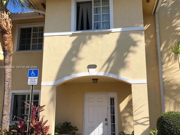 2090 NE 167th St , Unit 2-112, North Miami Beach, FL 33162