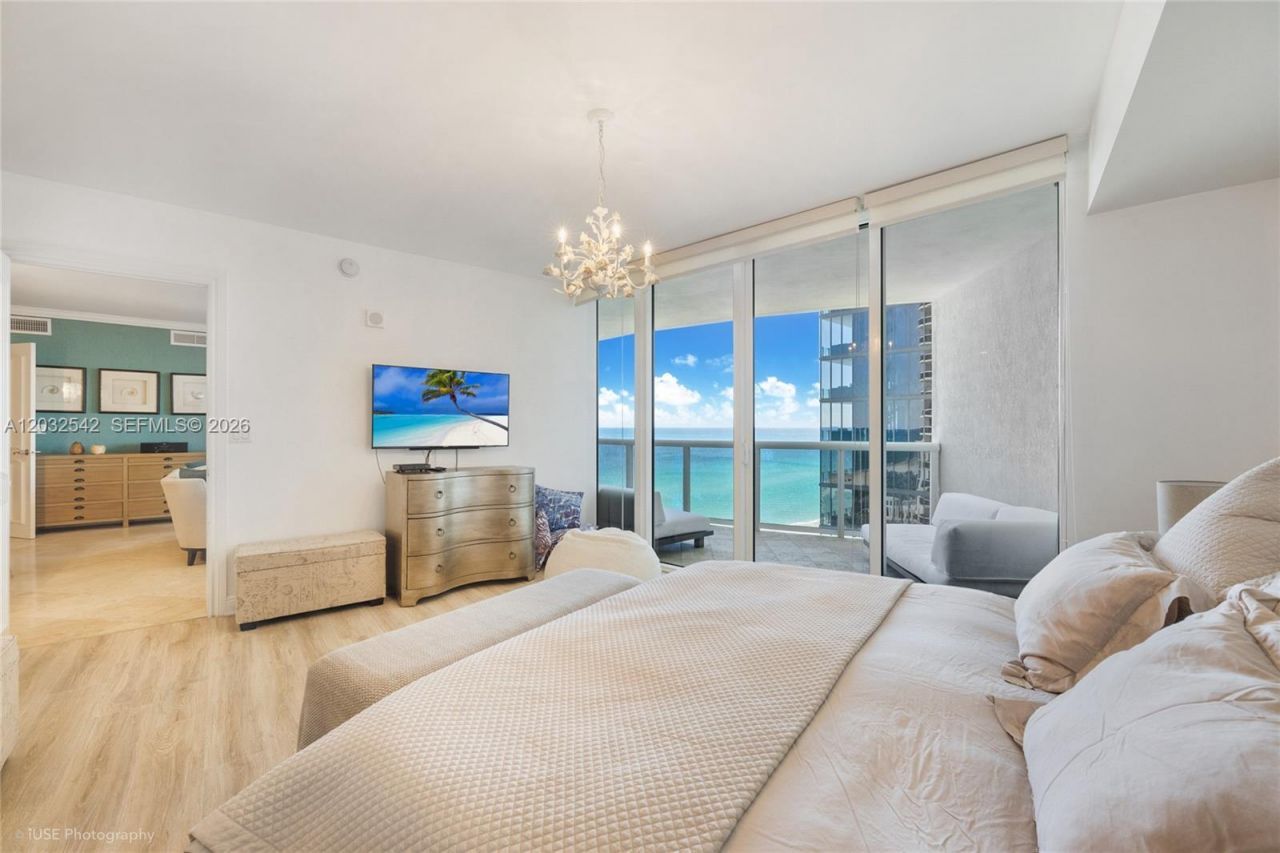 17201 Collins Ave, Unit 1203, Sunny Isles Beach, FL 33160 Photo