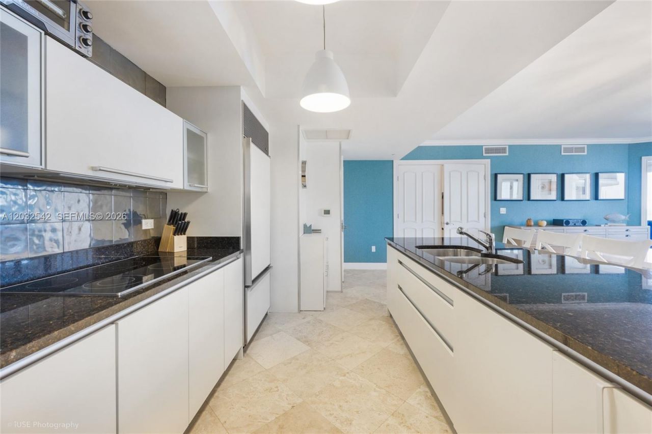 17201 Collins Ave, Unit 1203, Sunny Isles Beach, FL 33160 Photo