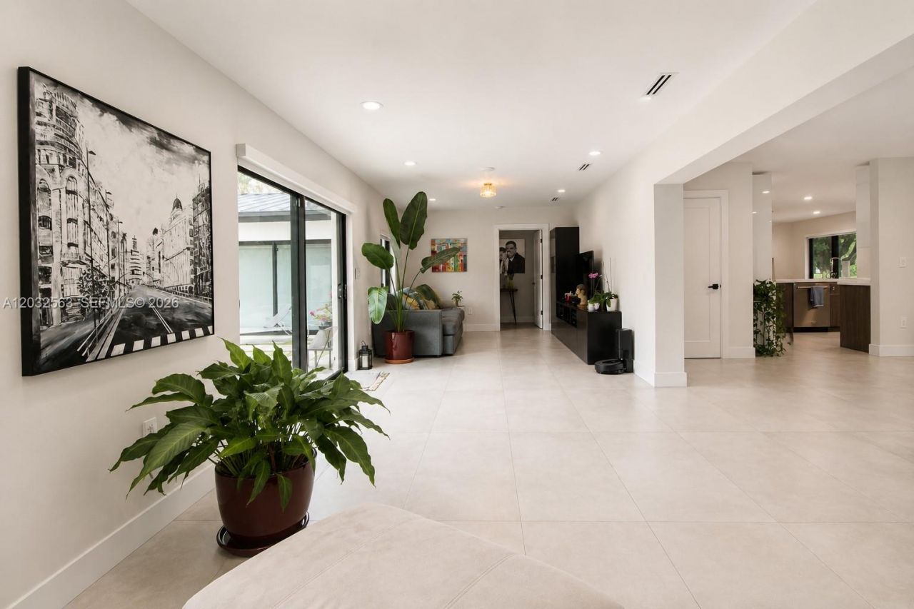 8700 SW 175th St, Palmetto Bay, FL 33157 Photo