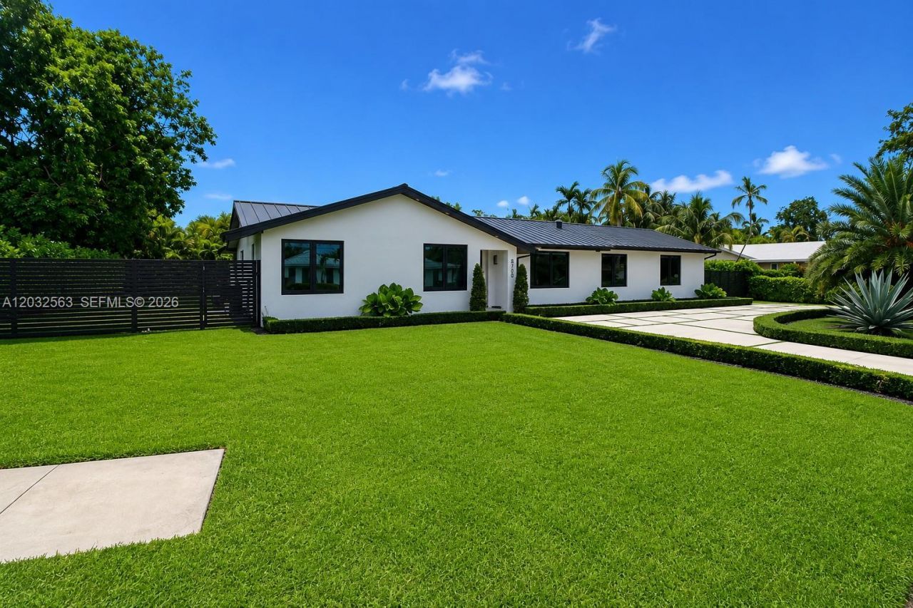 8700 SW 175th St, Palmetto Bay, FL 33157 Photo