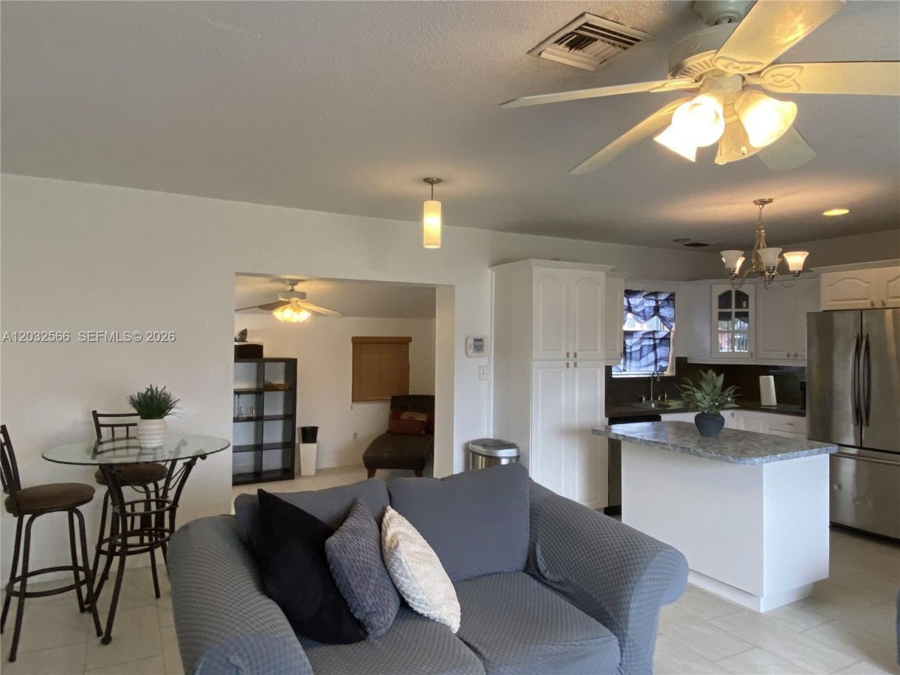 1245 NE 203rd St, Miami, FL 33179 Photo