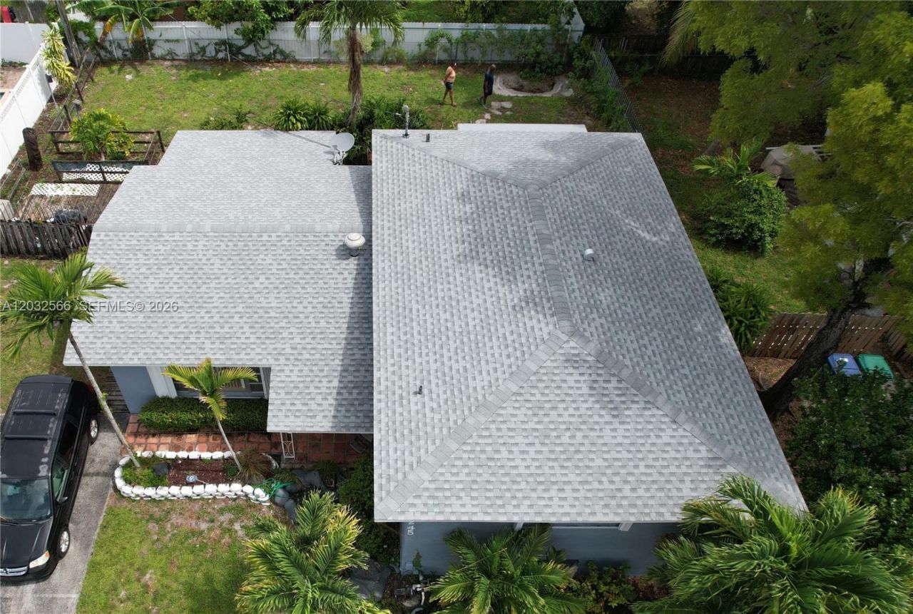 1245 NE 203rd St, Miami, FL 33179 Photo