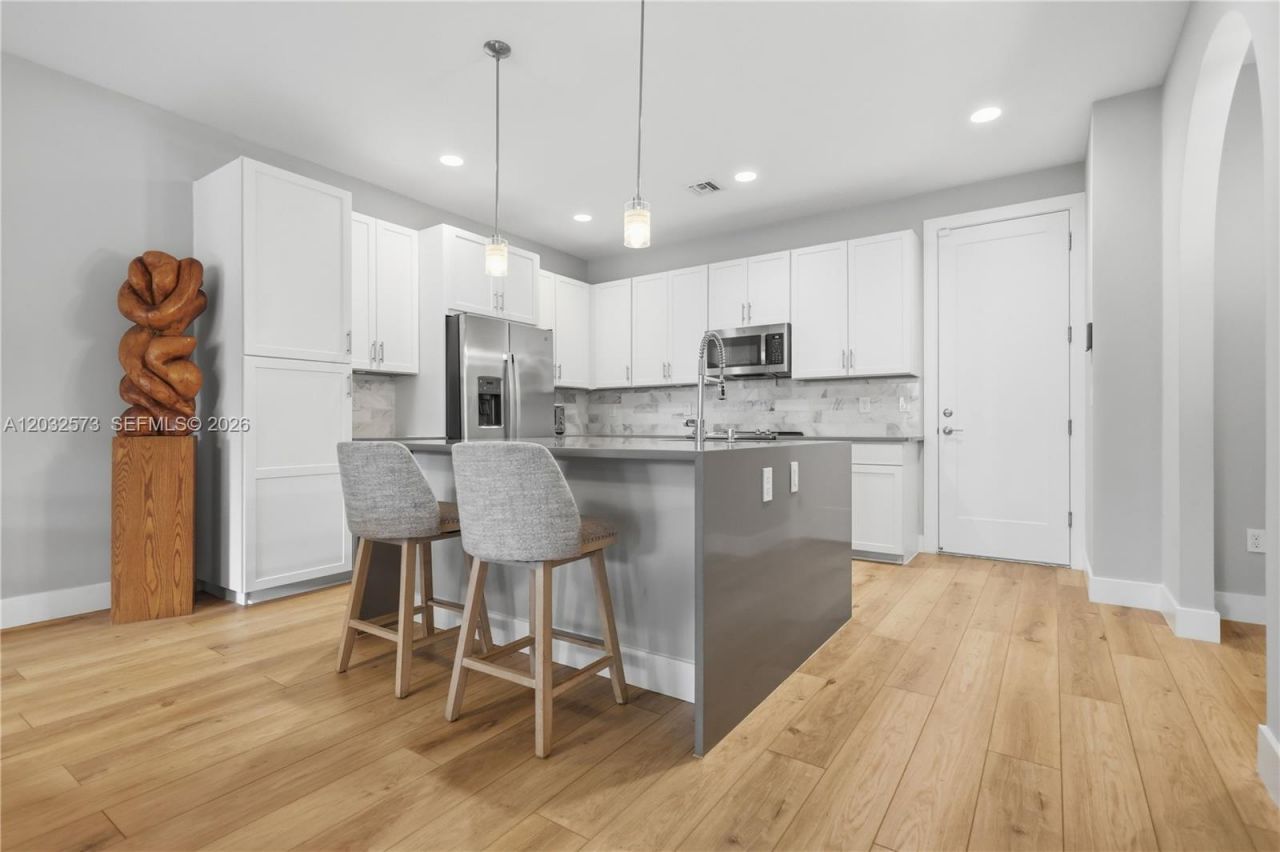 1408 SW 4th Ave, Fort Lauderdale, FL 33315 Photo
