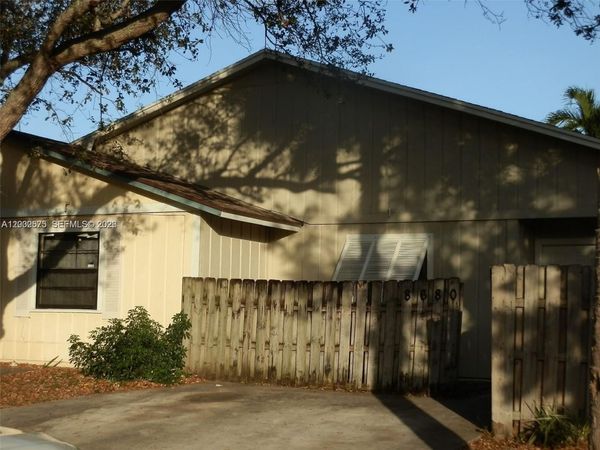 8680 Crater Ter , West Palm Beach, FL 33403
