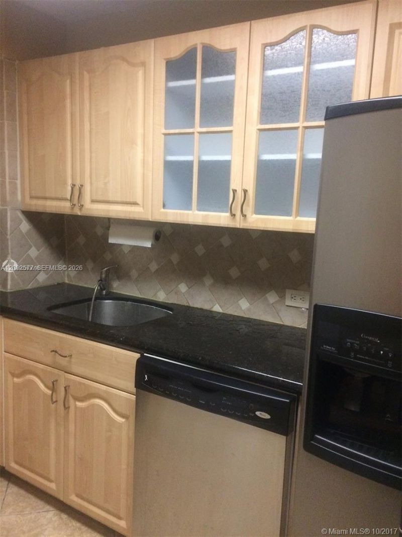 5005 Collins Ave , Unit 1202, Miami Beach, FL 33140 Photo