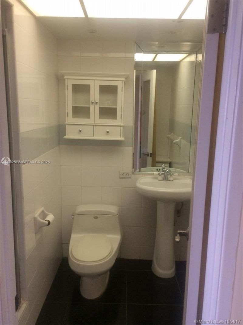 5005 Collins Ave , Unit 1202, Miami Beach, FL 33140 Photo