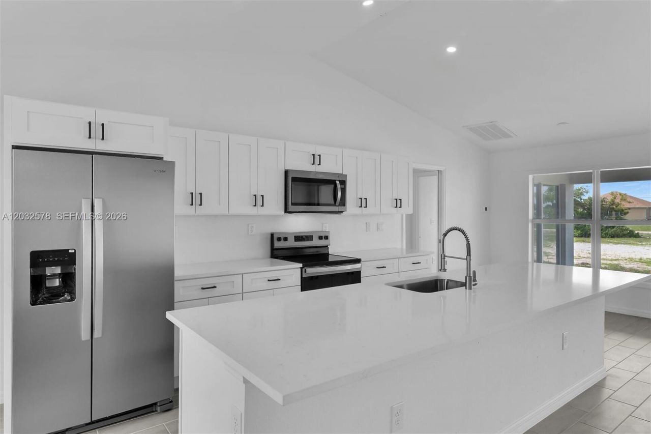 4130 NW 33rd , Cape Coral, FL 33993 Photo