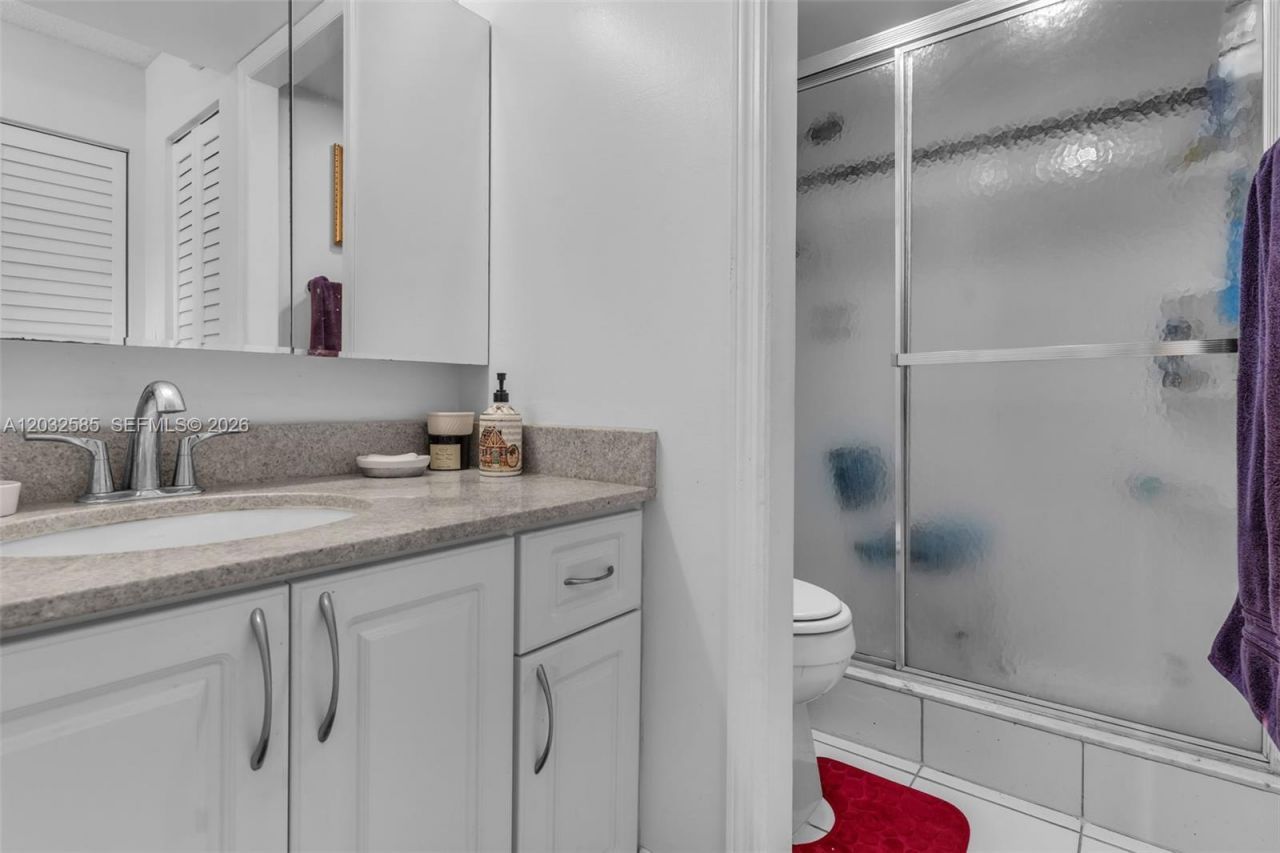 1400 Saint Charles Pl , Unit 623, Pembroke Pines, FL 33026 Photo