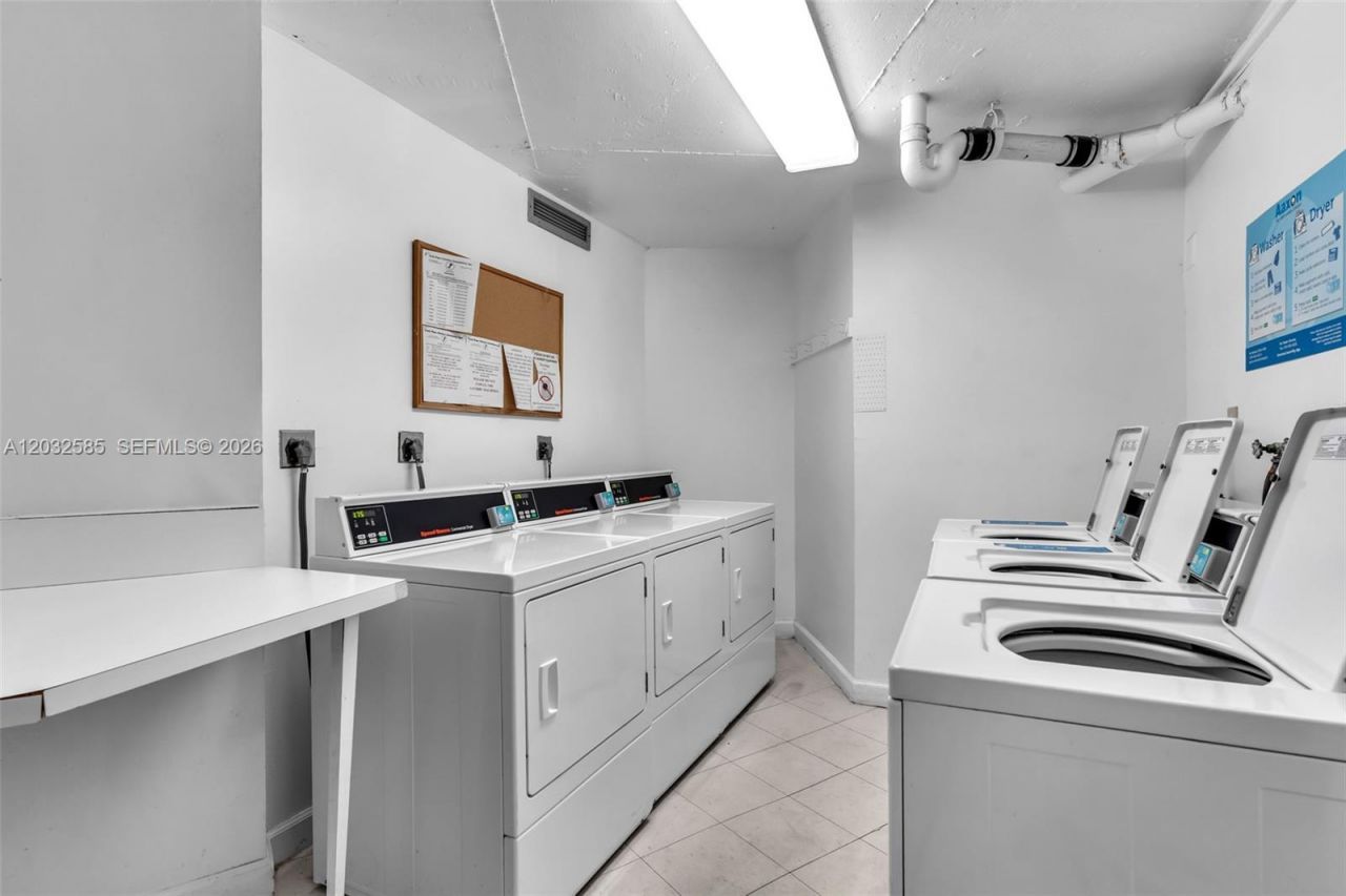 1400 Saint Charles Pl , Unit 623, Pembroke Pines, FL 33026 Photo