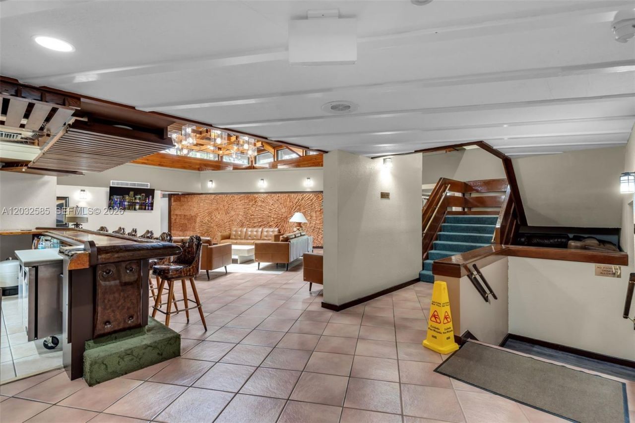 1400 Saint Charles Pl , Unit 623, Pembroke Pines, FL 33026 Photo