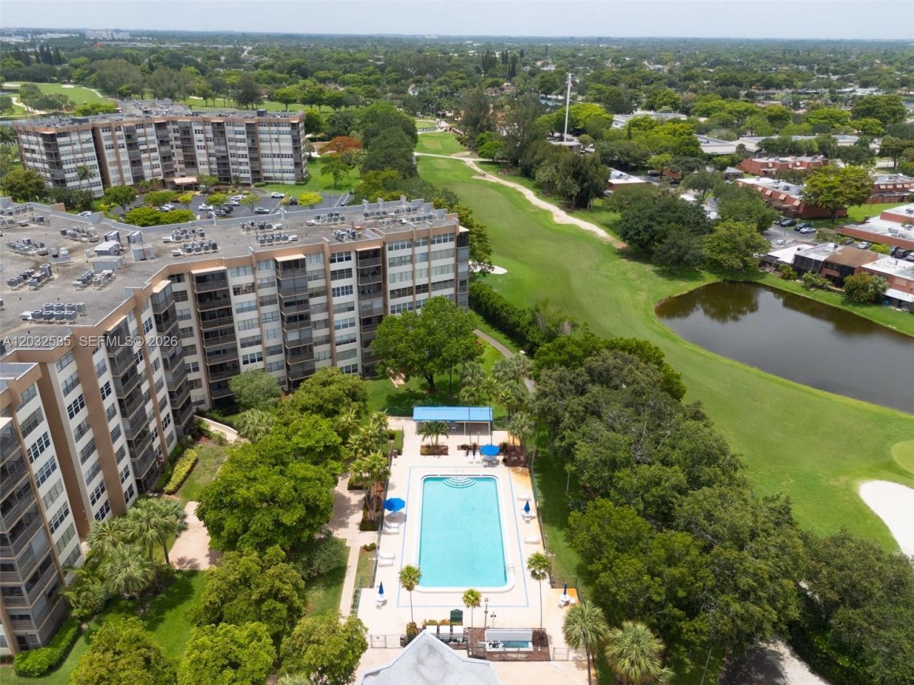1400 Saint Charles Pl , Unit 623, Pembroke Pines, FL 33026 Photo