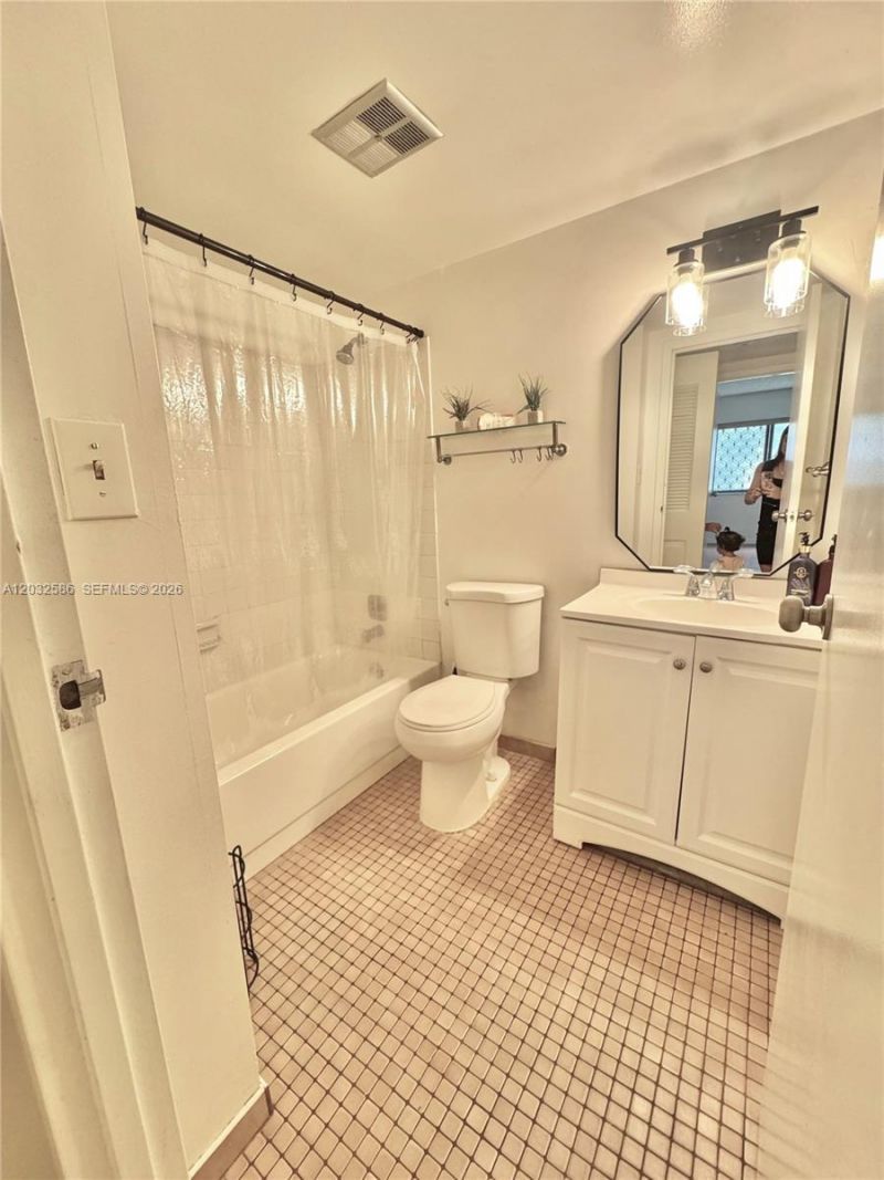 5835 Washington St , Unit 52, Hollywood, FL 33023 Photo