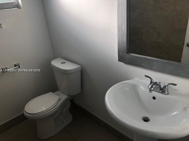 1045 SW 4th St , Unit 5, Miami, FL 33130 Photo