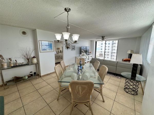 2625 Collins Ave , Unit 1801, Miami Beach, FL 33140