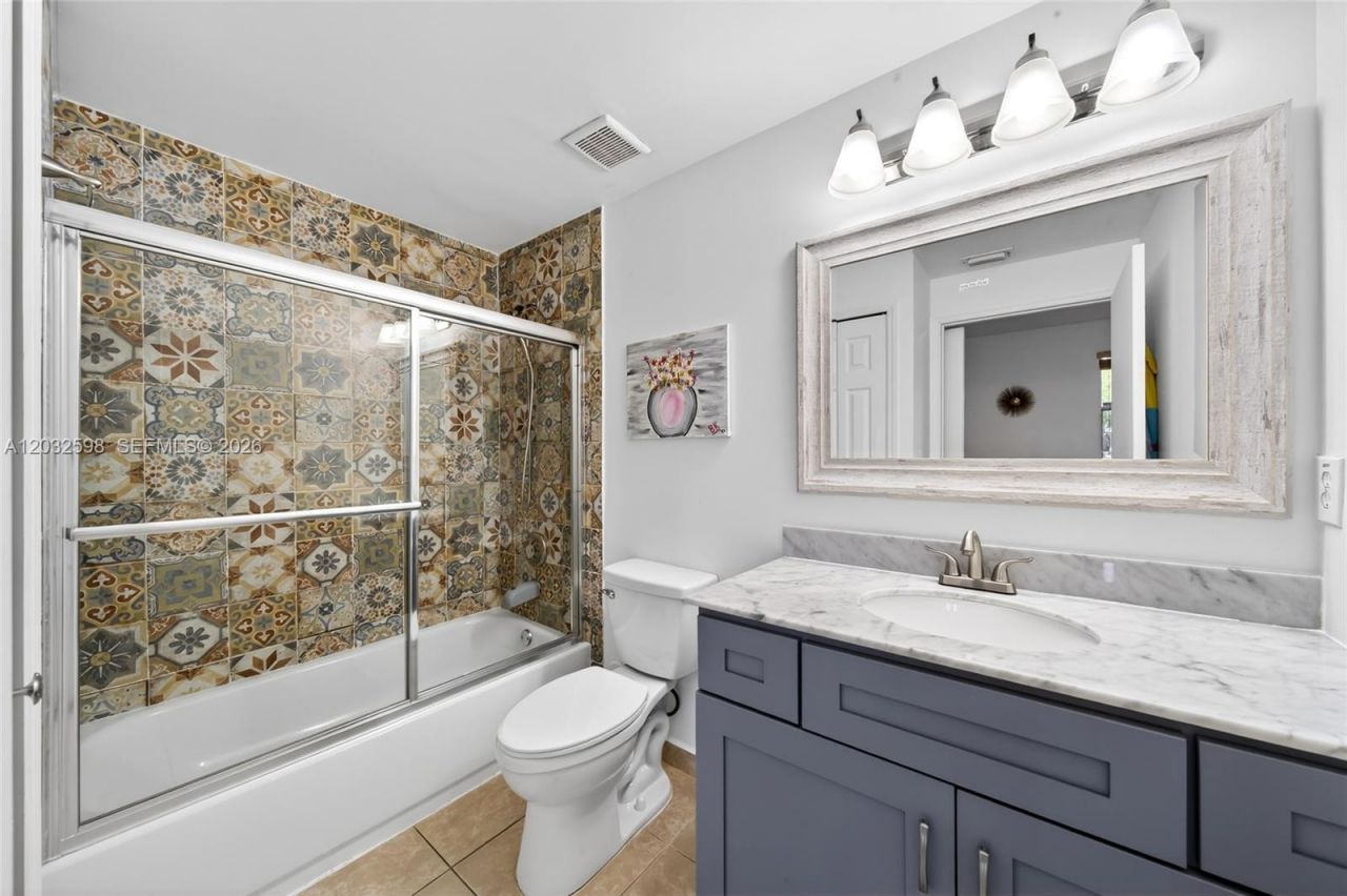 6670 NW 114th Ave, Unit 602, Doral, FL 33178 Photo