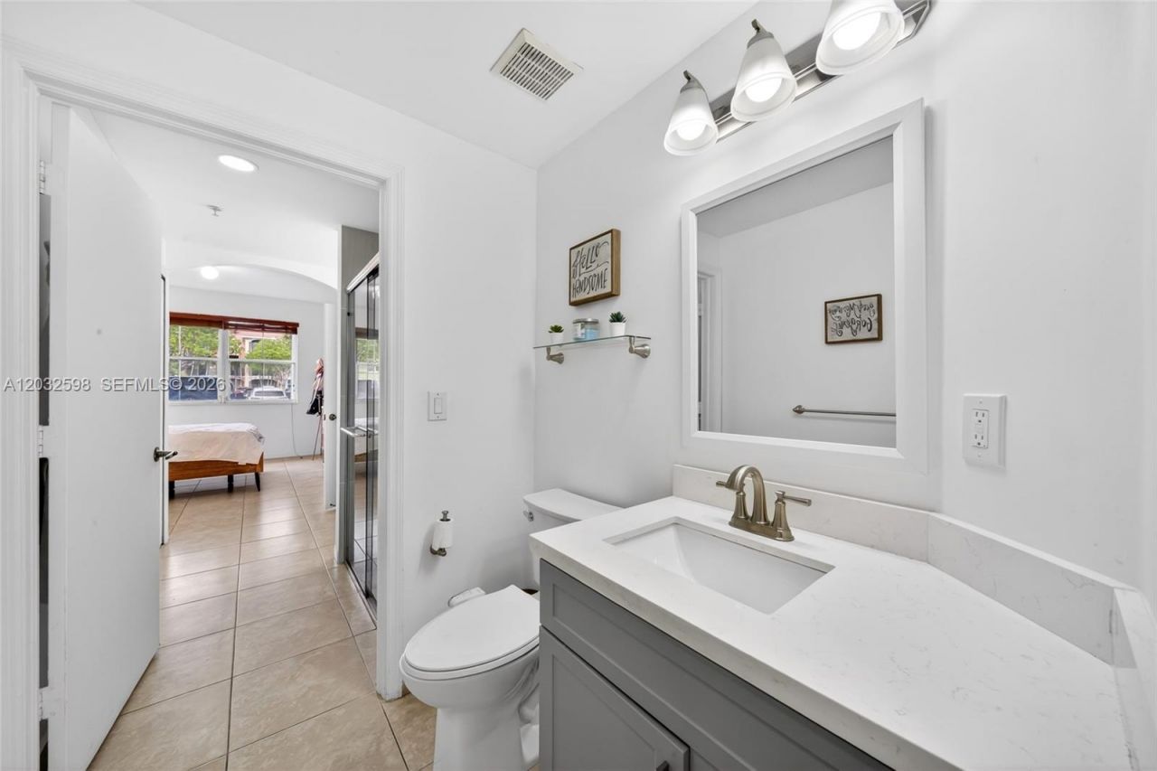 6670 NW 114th Ave, Unit 602, Doral, FL 33178 Photo