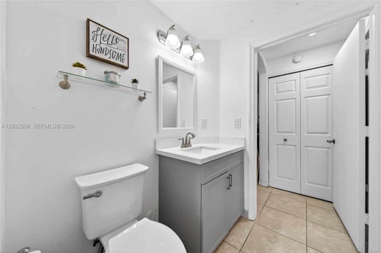 6670 NW 114th Ave, Unit 602, Doral, FL 33178 Photo