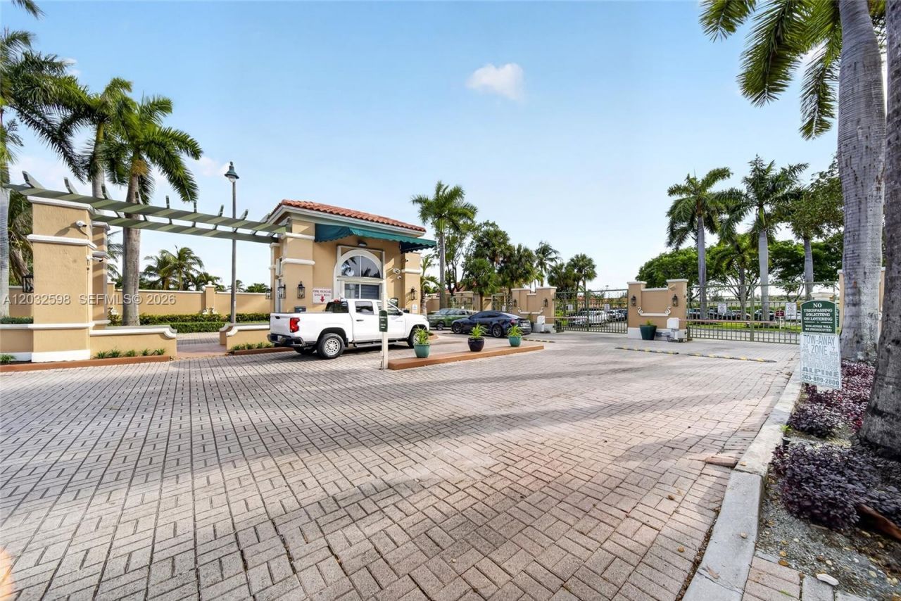 6670 NW 114th Ave, Unit 602, Doral, FL 33178 Photo
