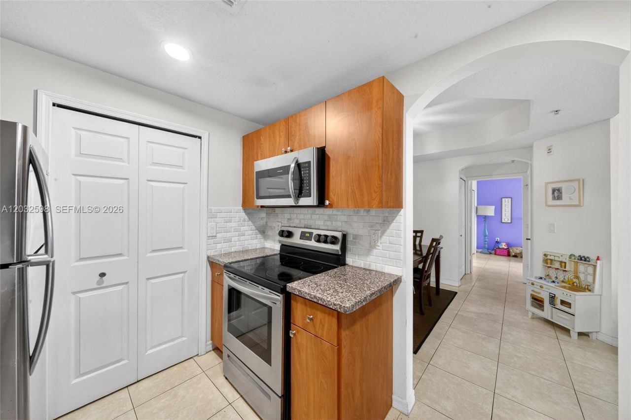 6670 NW 114th Ave, Unit 602, Doral, FL 33178 Photo
