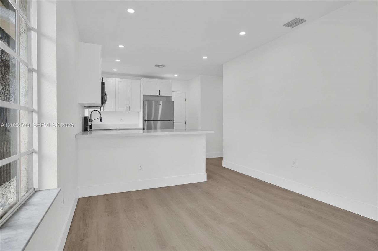 3430 NW 10th Ave , Unit 3430, Miami, FL 33127 Photo