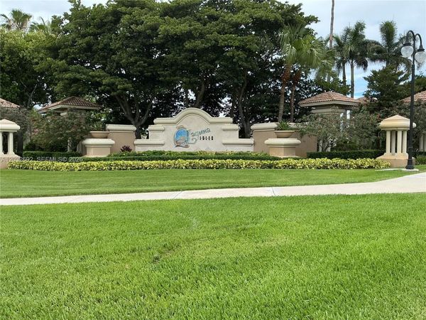 19302 SW 68th St , Pembroke Pines, FL 33332