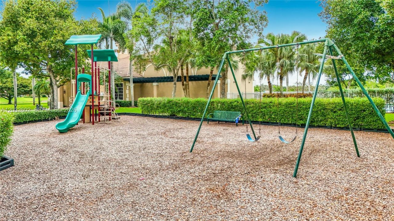 19302 SW 68th St , Pembroke Pines, FL 33332 Photo