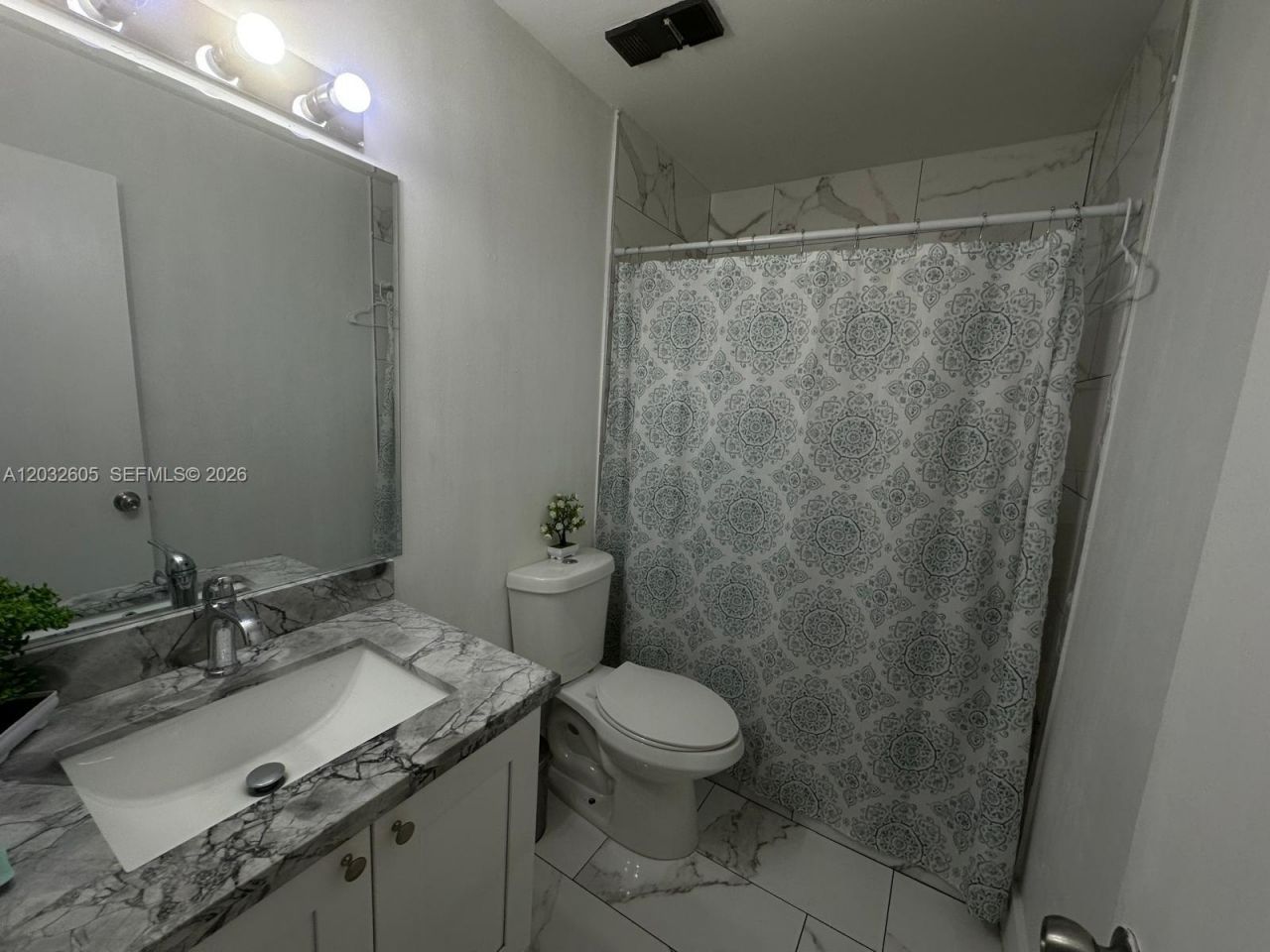 10050 NW 6th St , Unit 202, Pembroke Pines, FL 33024 Photo