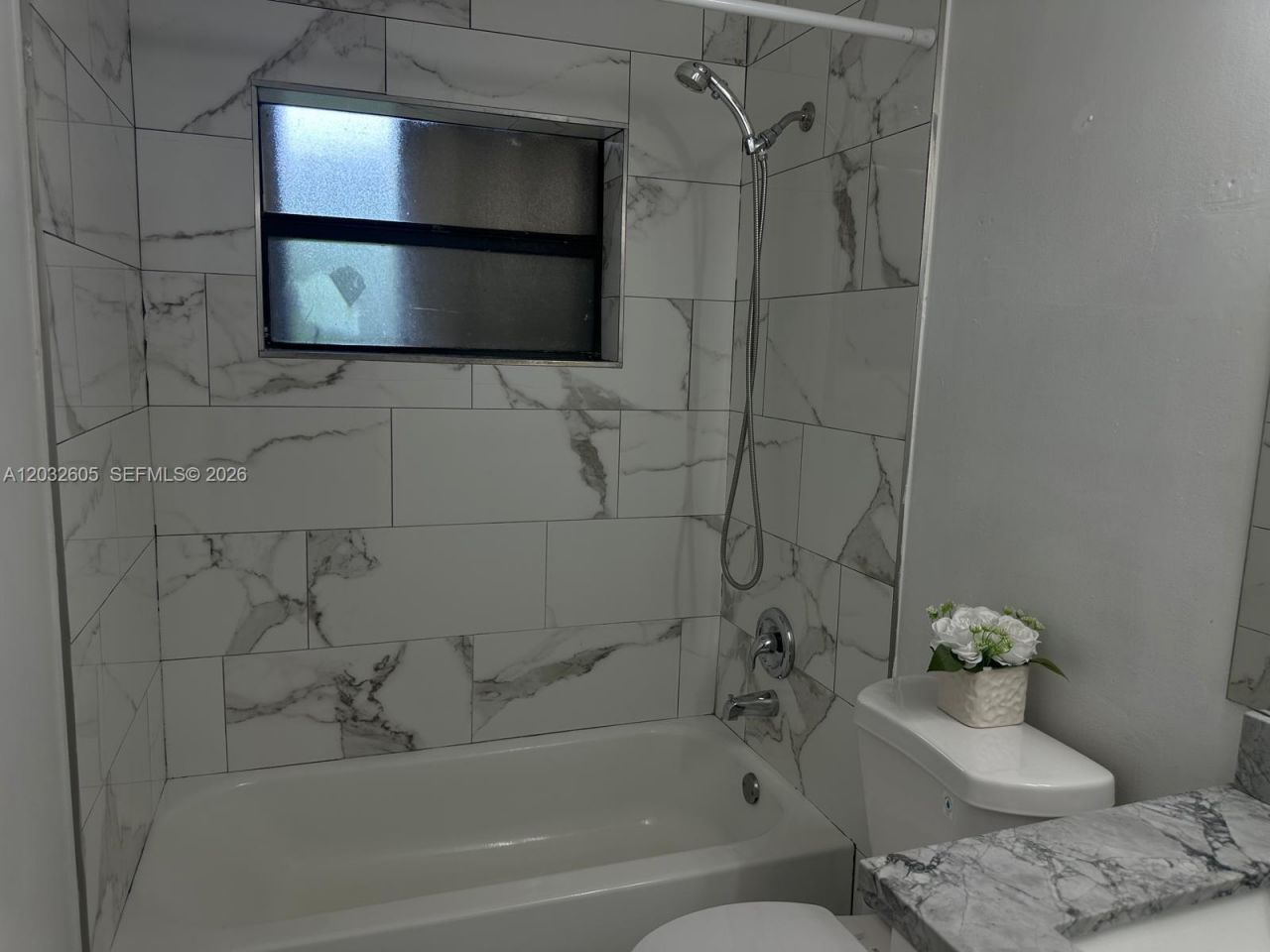 10050 NW 6th St , Unit 202, Pembroke Pines, FL 33024 Photo