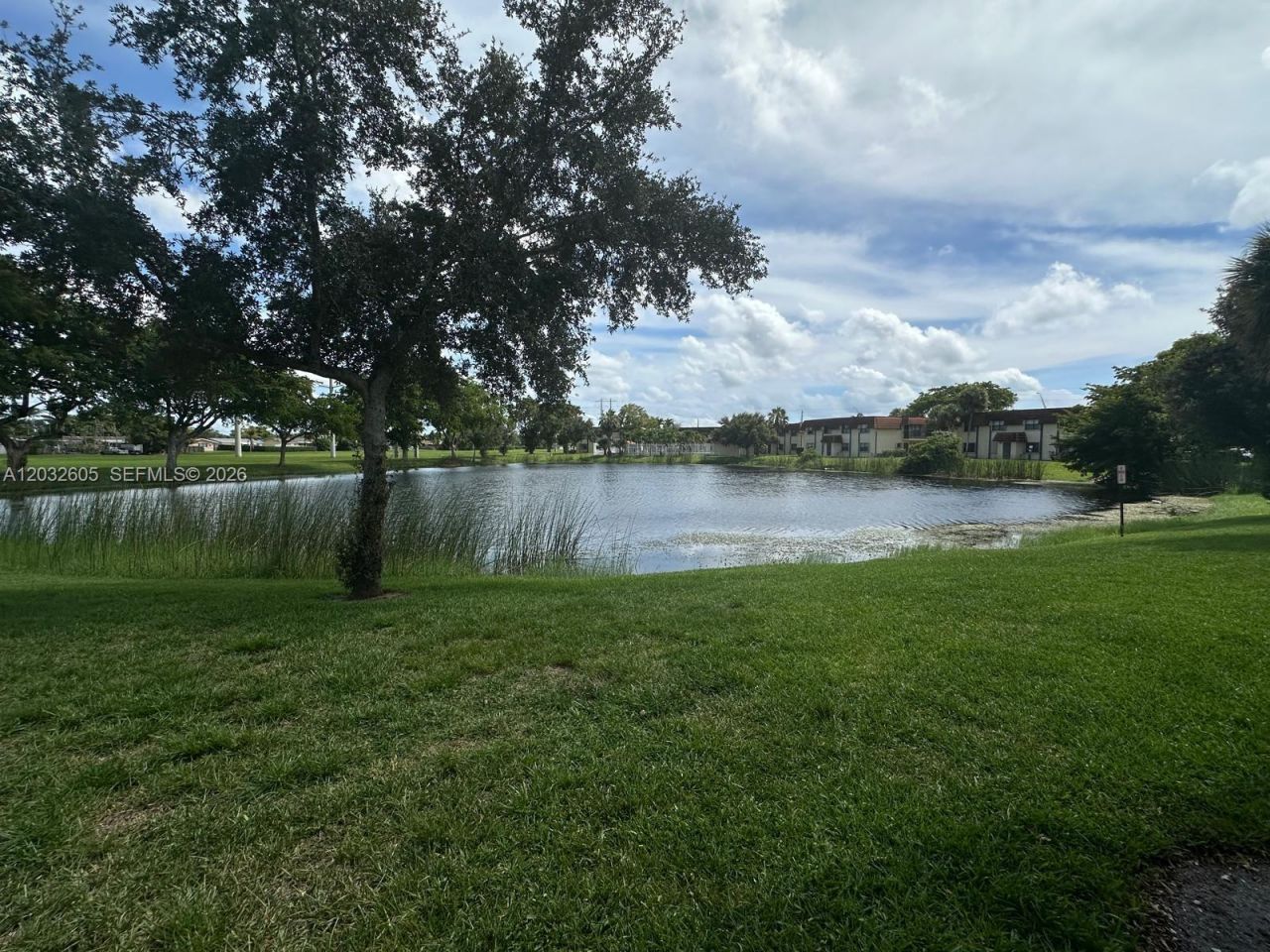 10050 NW 6th St , Unit 202, Pembroke Pines, FL 33024 Photo