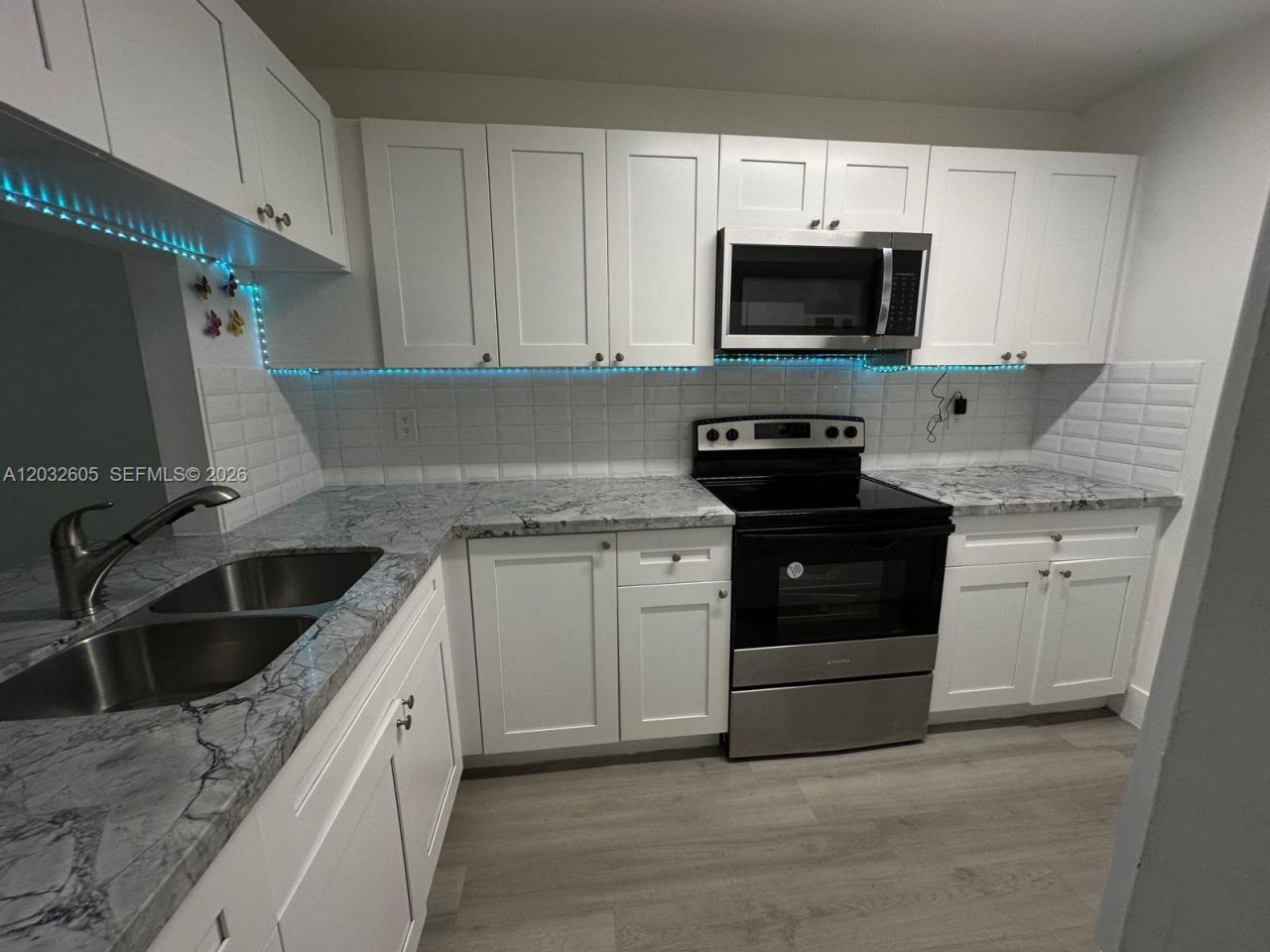 10050 NW 6th St , Unit 202, Pembroke Pines, FL 33024 Photo